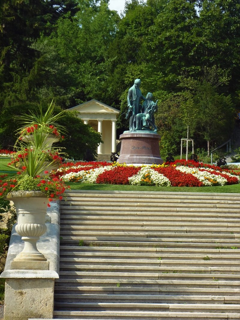 Tagesfahrt Wienerwald Baden bei Wien Kurpark