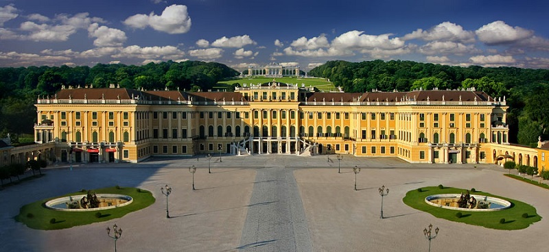 Buchen Sie eine private Führung auf Schloss Schönbrunn.