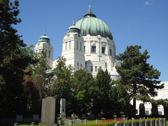 Wien Stadtspaziergänge Wiener Zentralfriedhof