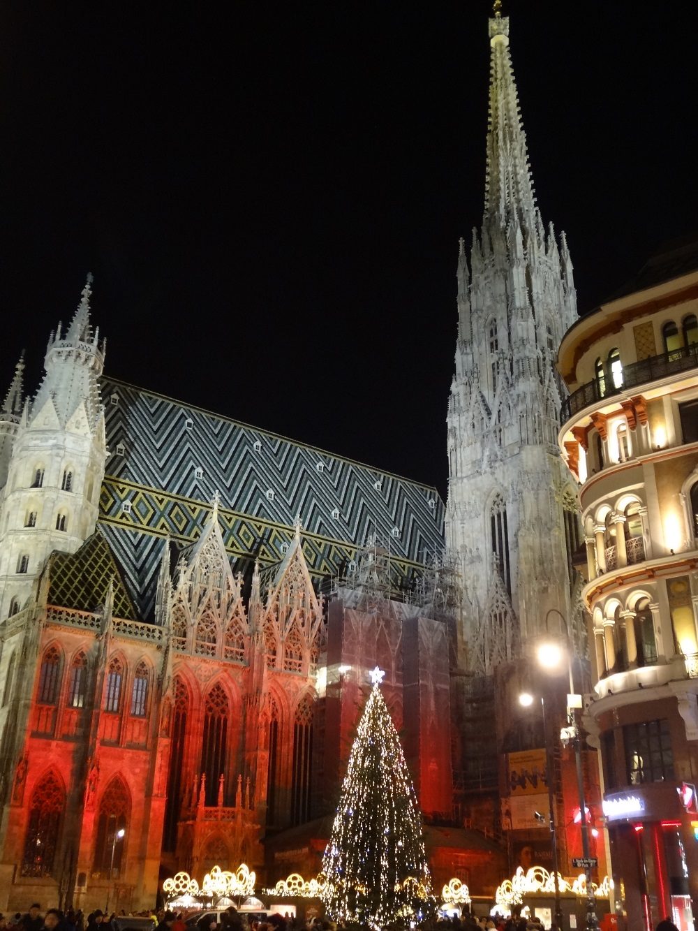 Weihnachtsbeleuchtung-Wiener Stephansdom