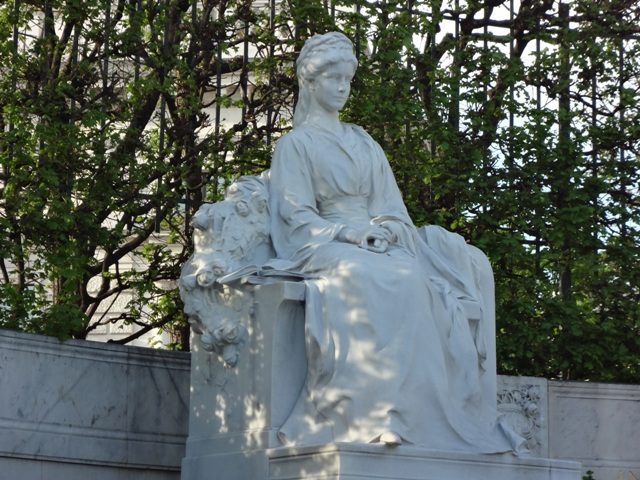 Elisabeth Denkmal